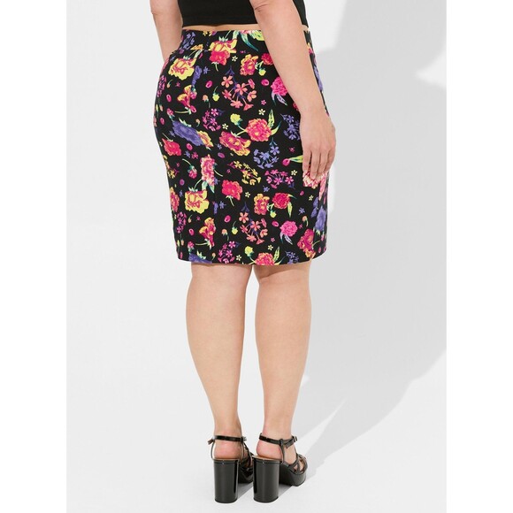 NWT Torrid 5X Betsey Johnson Foxy Knit Cropped Tank & Mini Foxy Skirt Set of 2 - Picture 7 of 13